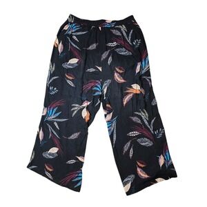 Torrid Women Pants Black Floral Gauze Wide Leg Cropped Shorts Sz‎ 2 2X